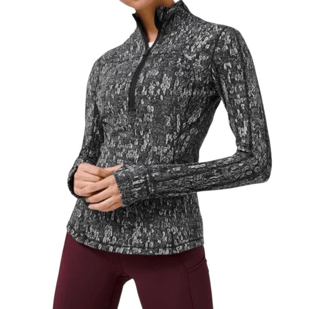 LULULEMON ATHLETICA Run Briskly 1/2 Zip Size 8